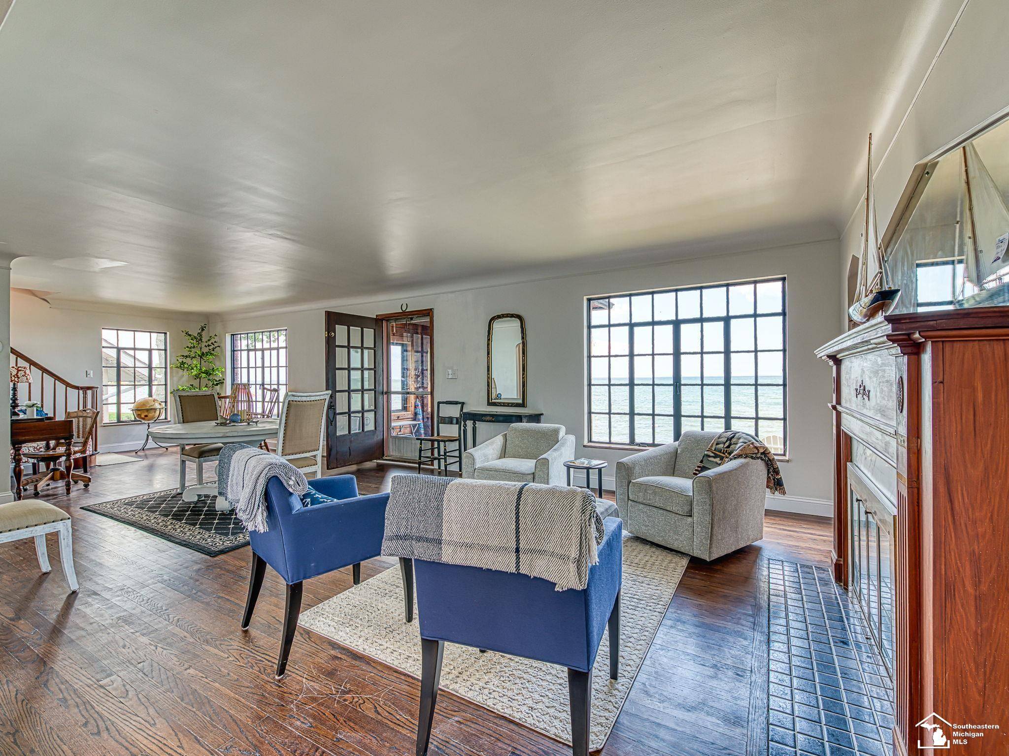 Newport, MI 48166,3880 Lakeshore DR