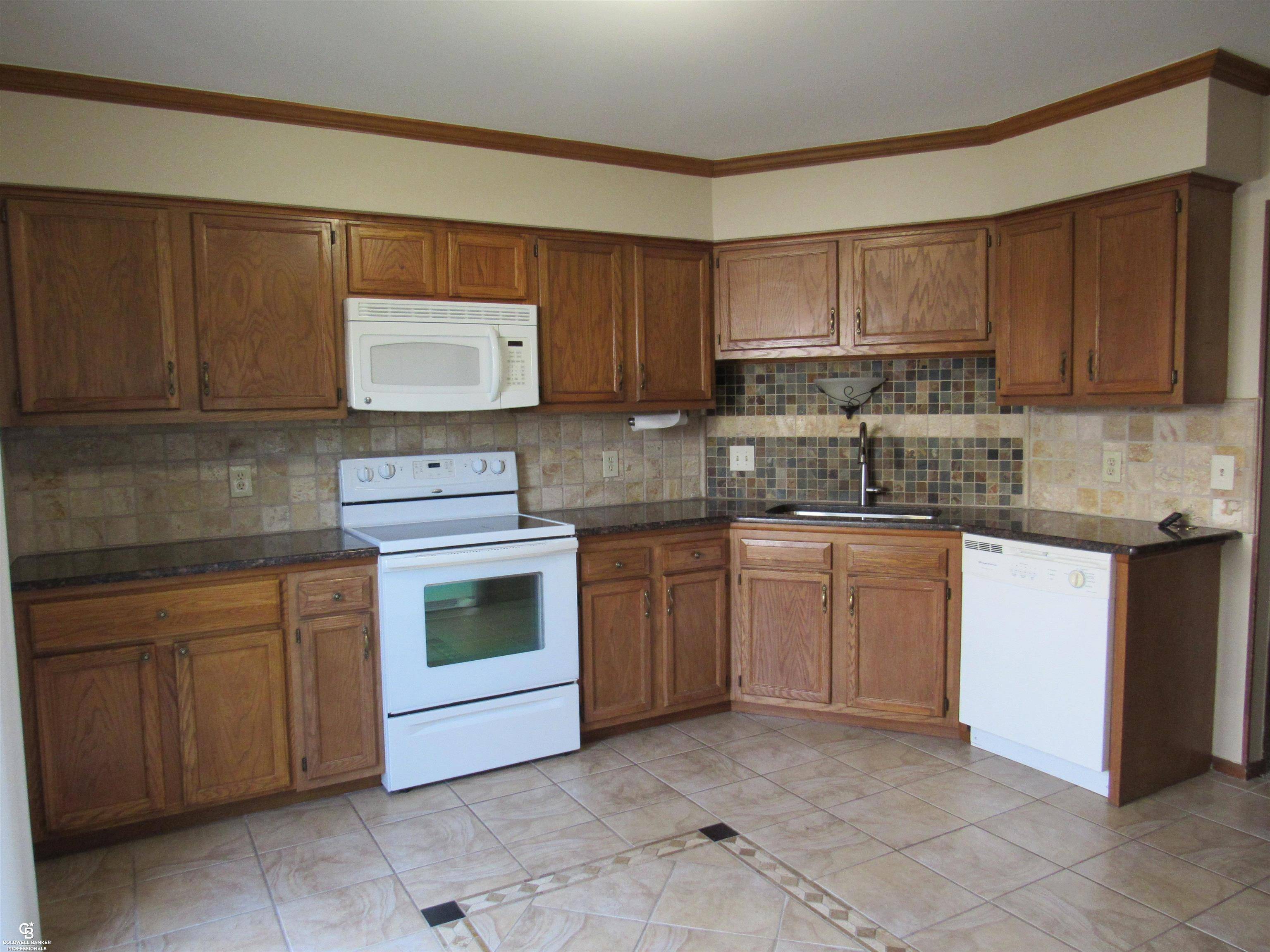 Harrison Twp, MI 48045,27060 Campau LN