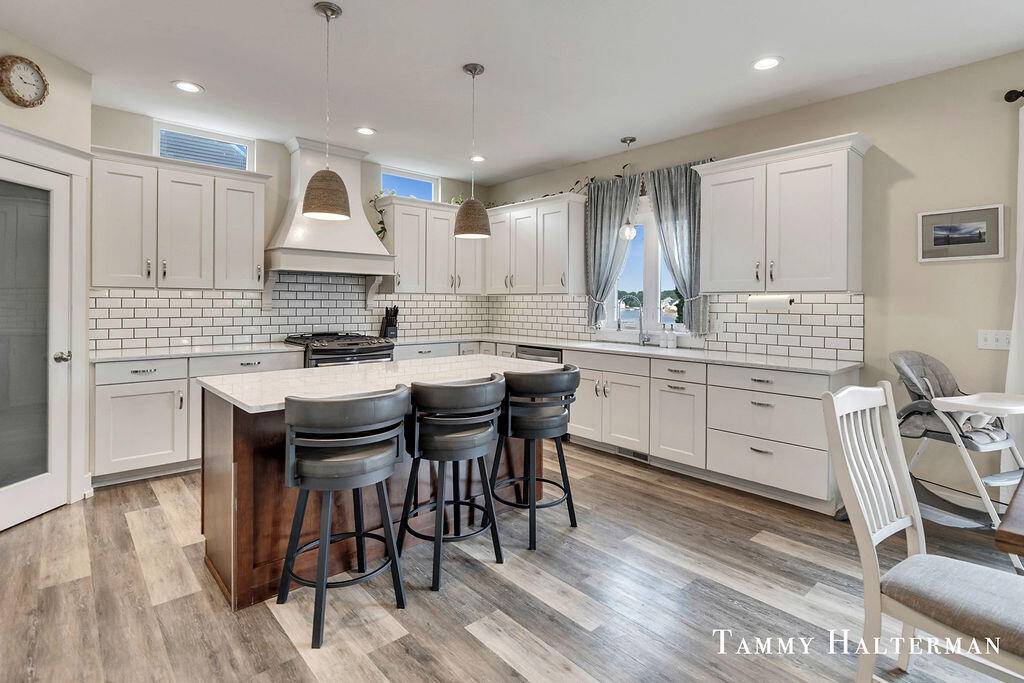 Hudsonville, MI 49426,6129 W Bay CT