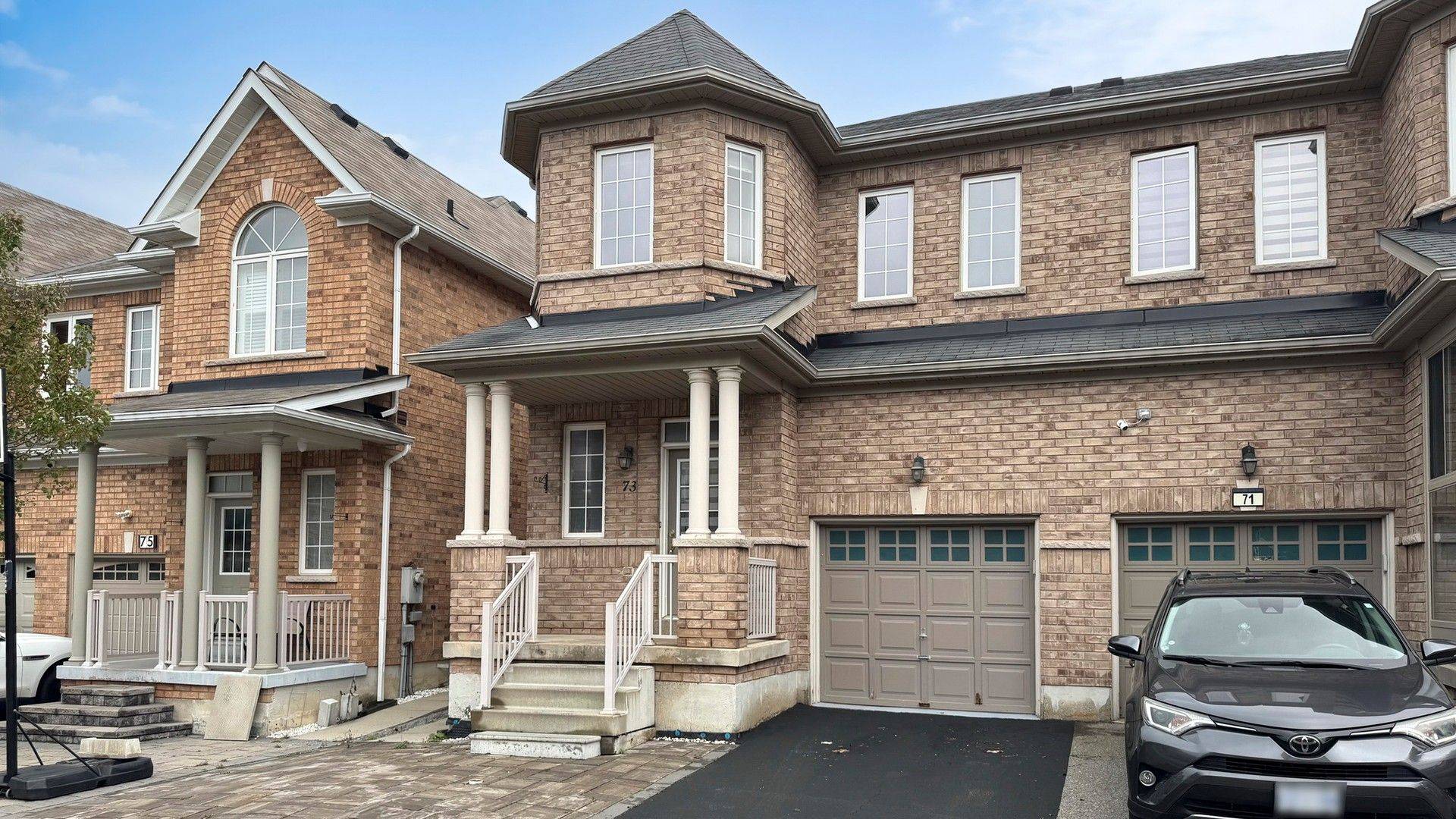 Markham, ON L3S 0B8,73 Coleluke LN