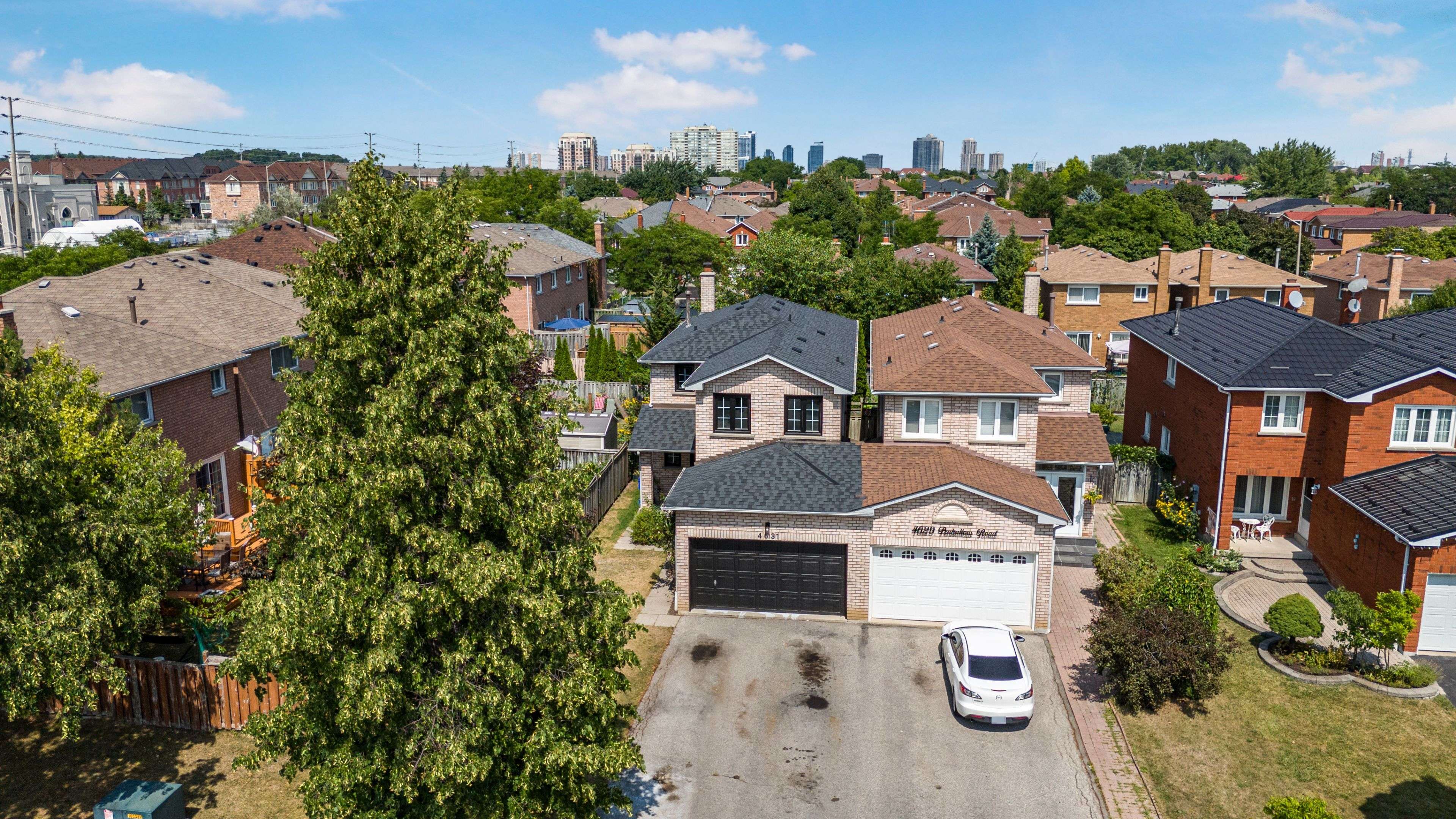 Mississauga, ON L5V 1E8,4631 Penhallow RD