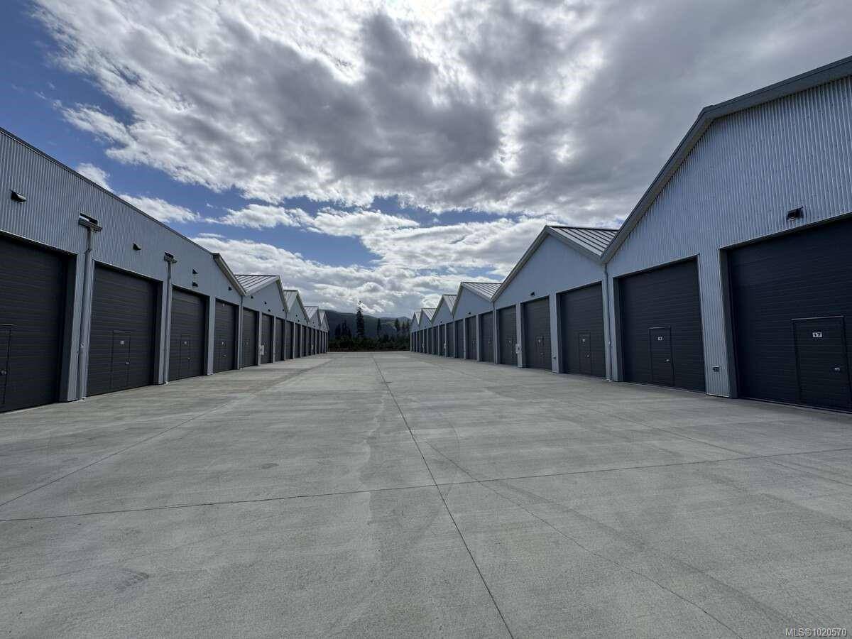 Cumberland, BC V0R 1S0,2794 Beck Ave #3