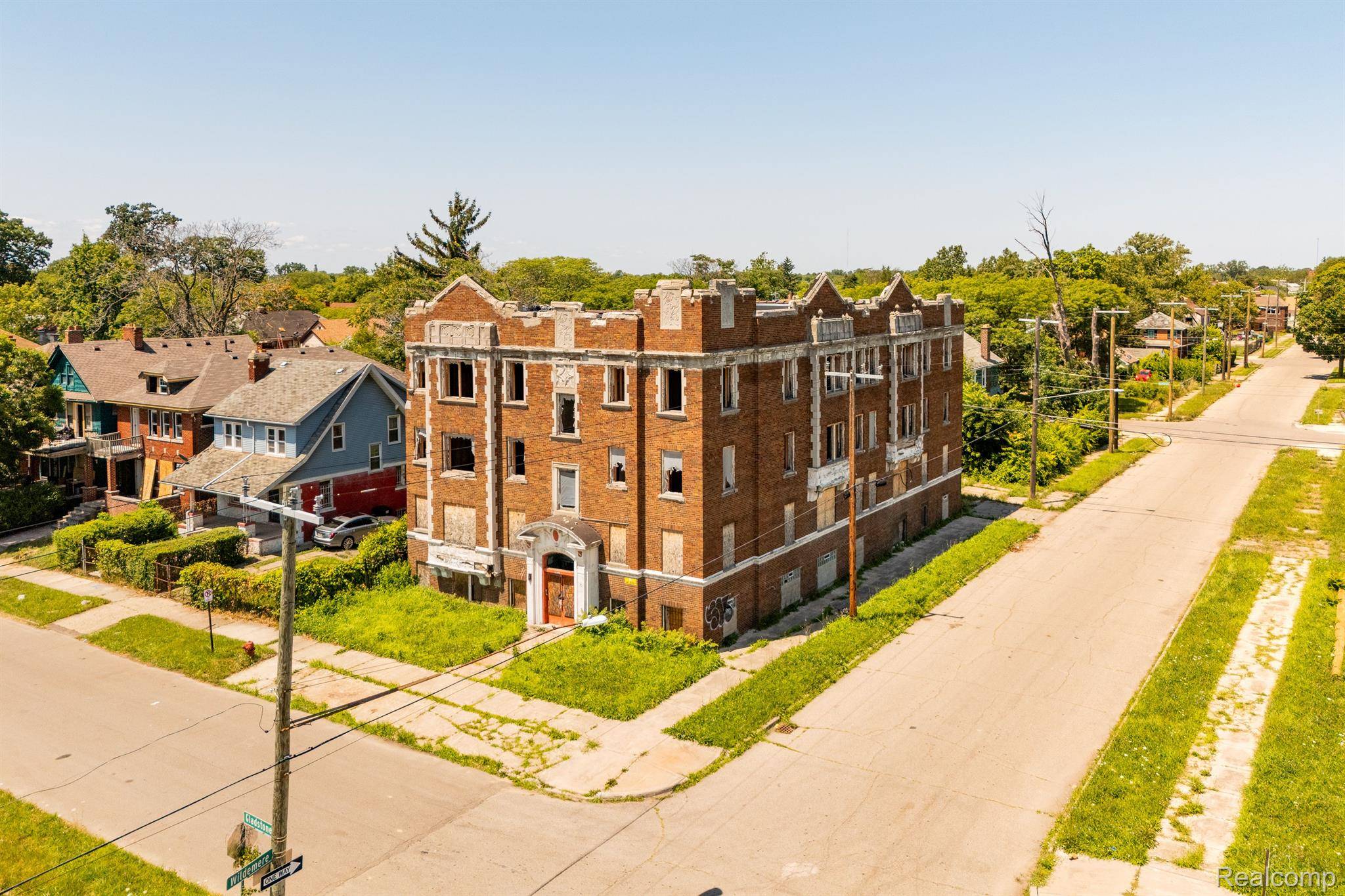 Detroit, MI 48206,3204 Gladstone ST