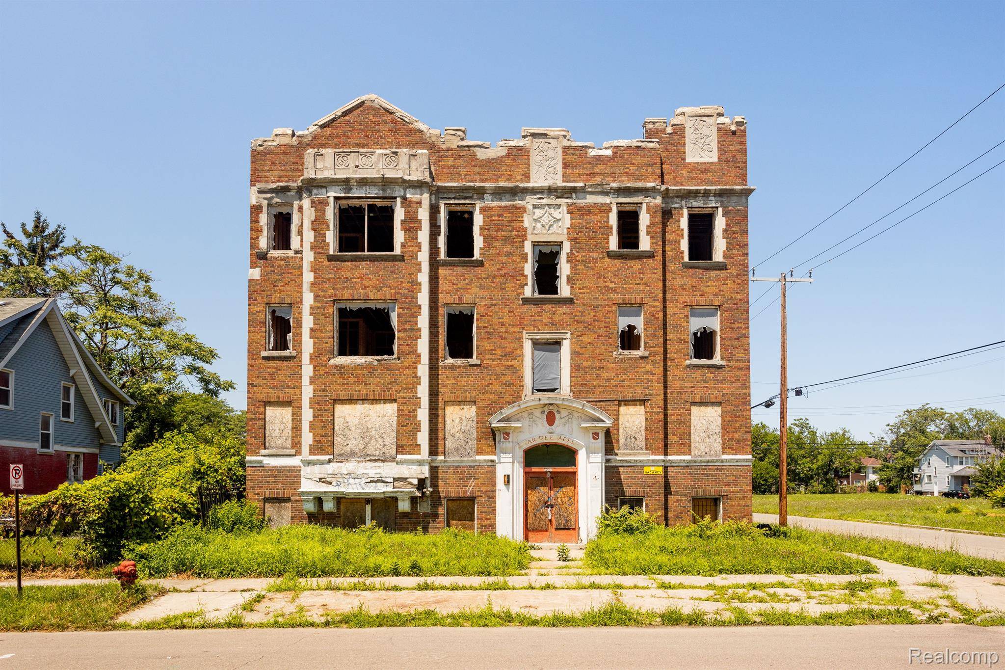 Detroit, MI 48206,3204 Gladstone ST