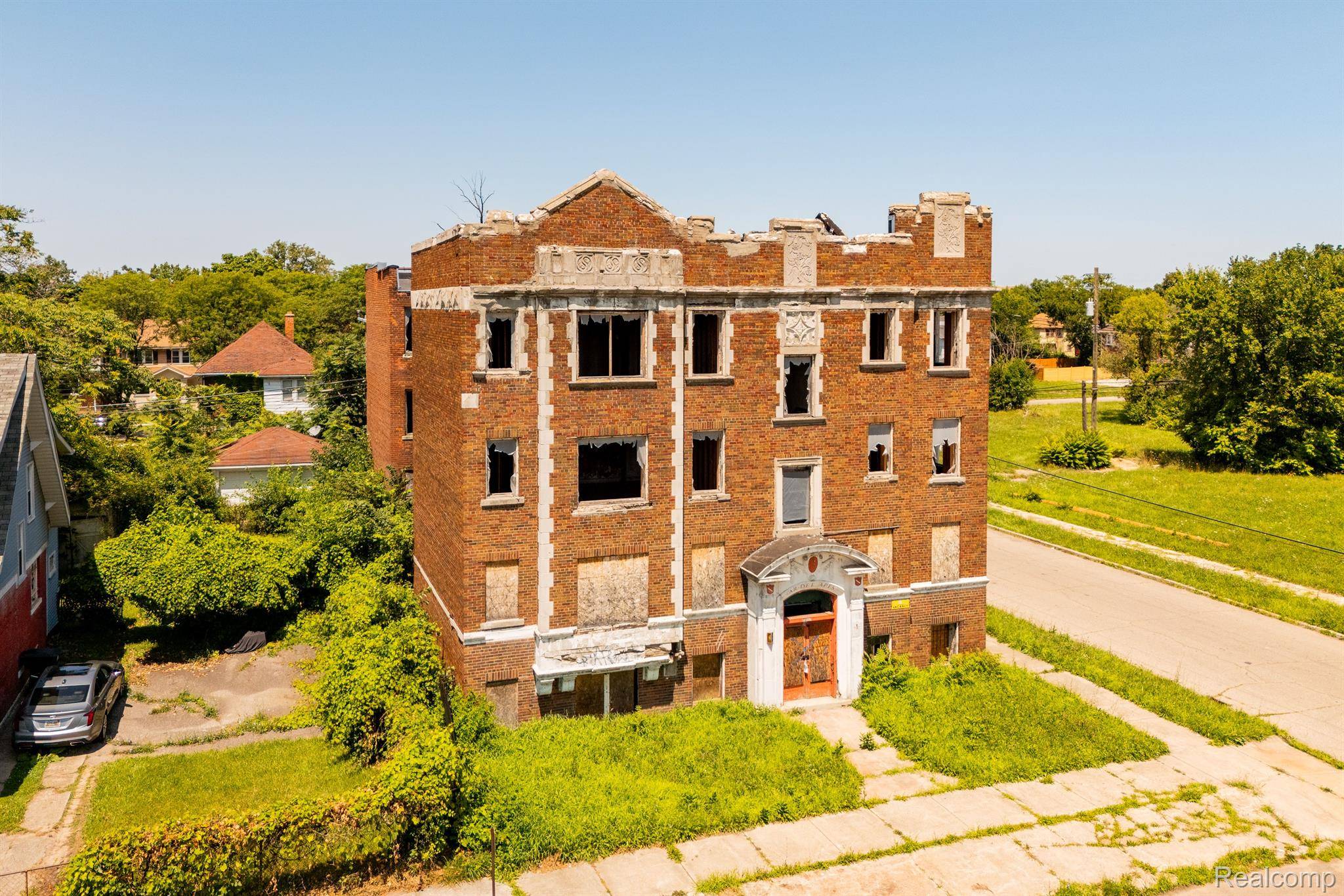 Detroit, MI 48206,3204 Gladstone ST