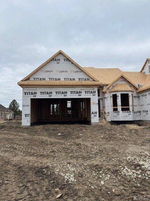 Macomb, MI 48044,45675 BEAUFORT DR