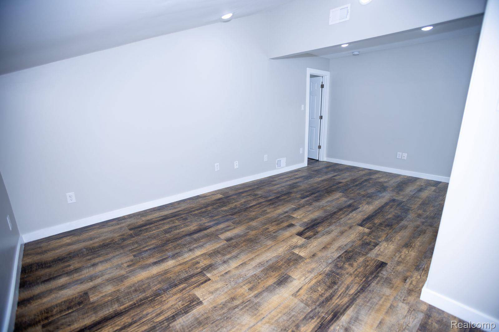 Detroit, MI 48215,295 MARLBOROUGH ST