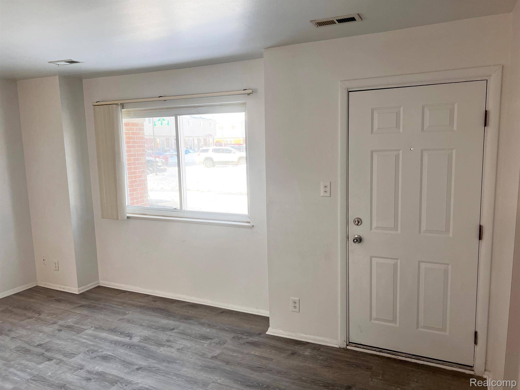 Roseville, MI 48066,25719 Salem CT #69