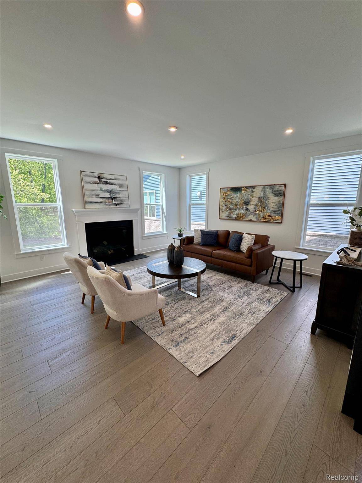 West Bloomfield, MI 48322,7687 LARCHWOOD DR