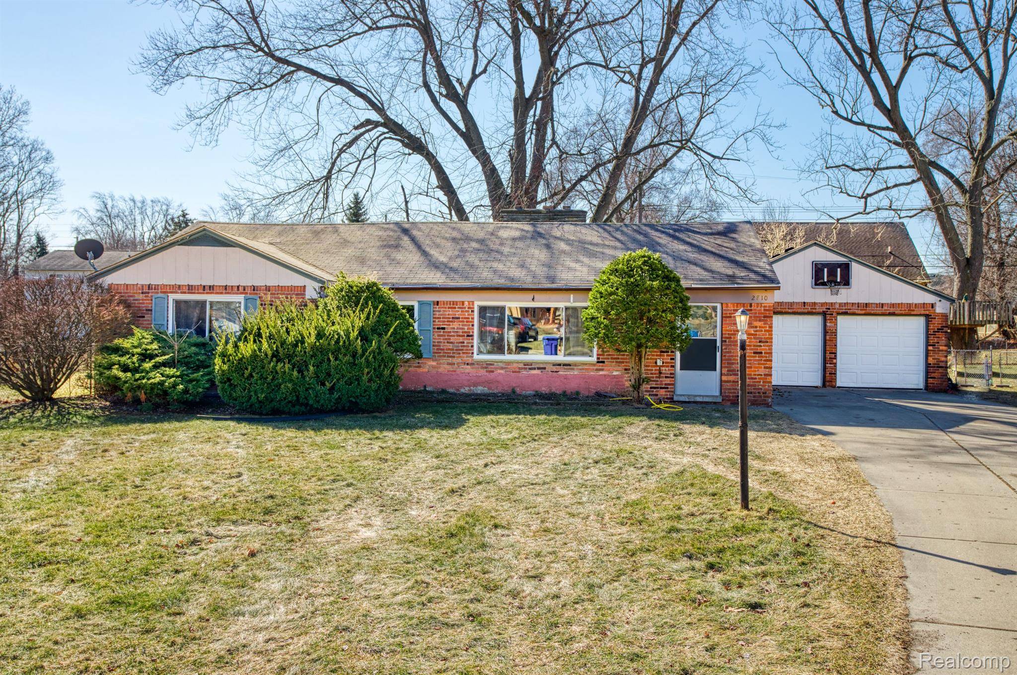 Waterford, MI 48328,2810 Otsego RD