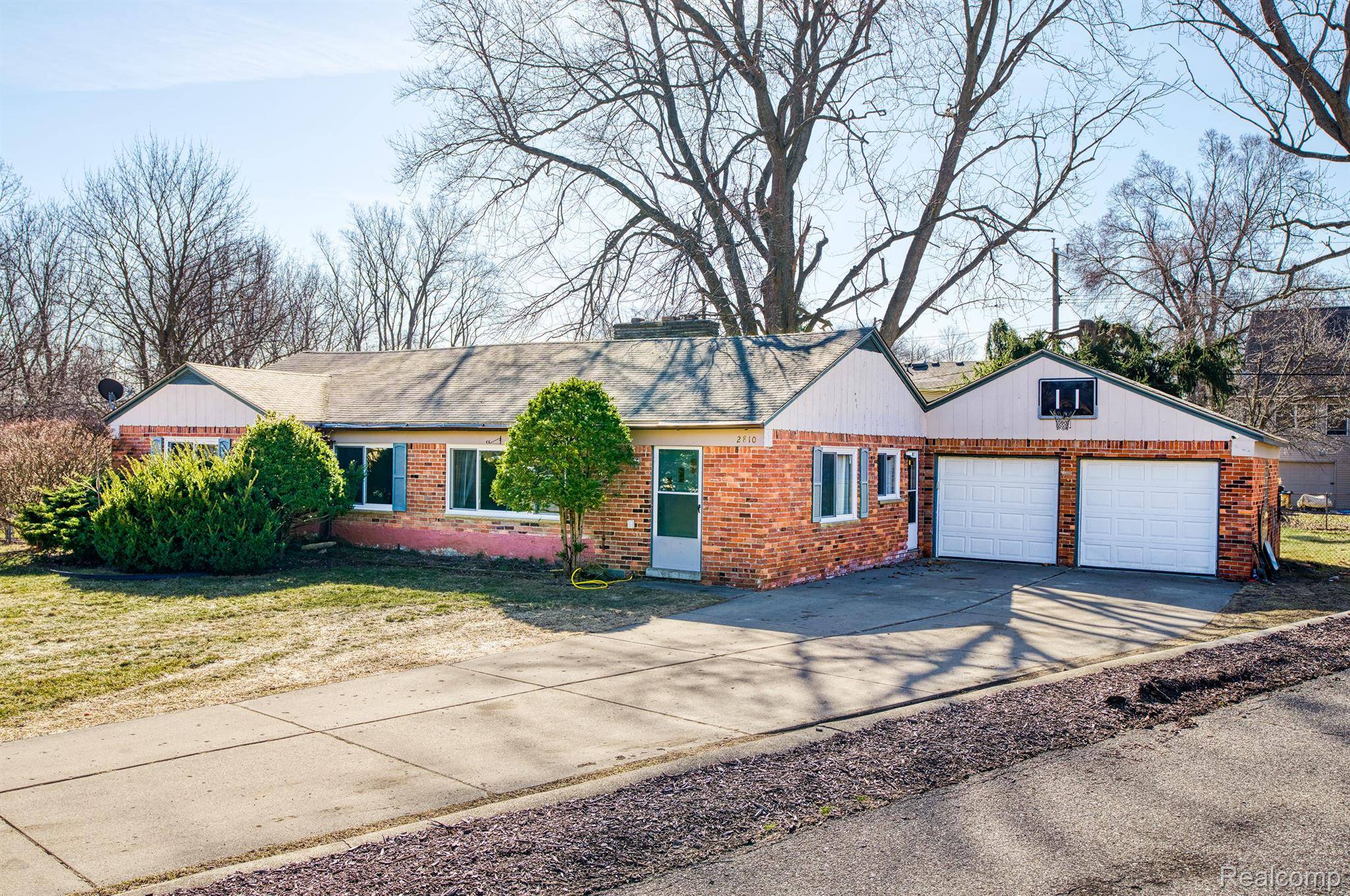 Waterford, MI 48328,2810 Otsego RD