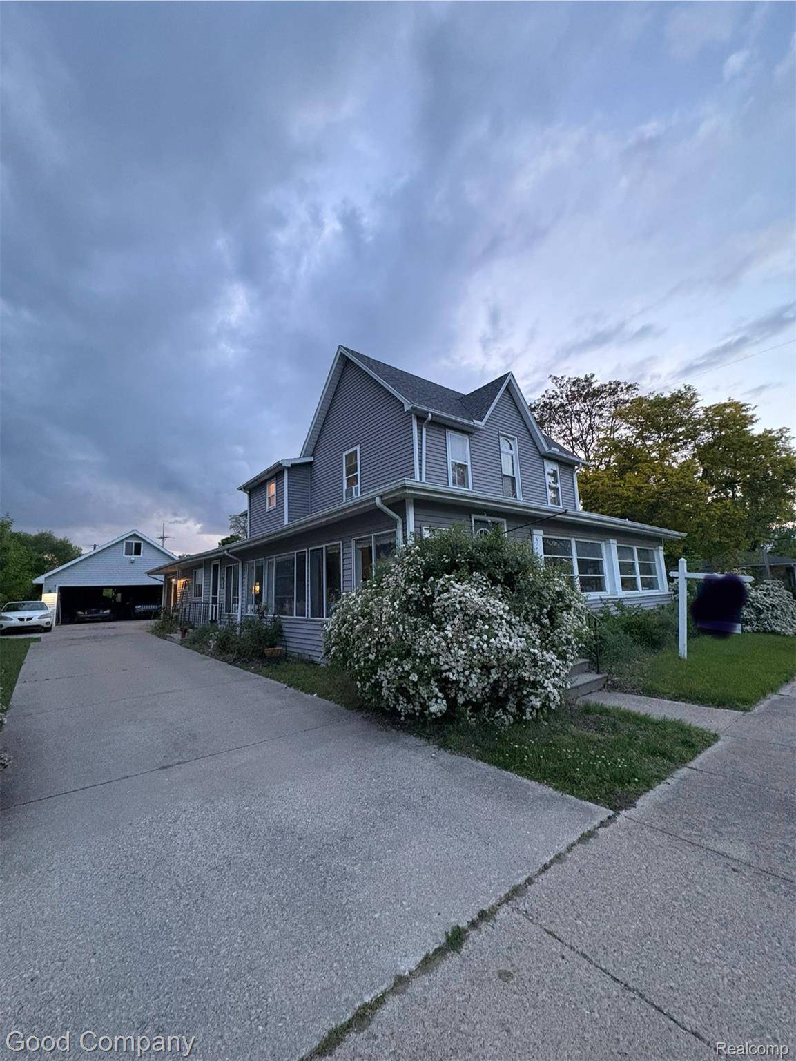 Clio, MI 48420,221 CENTER ST