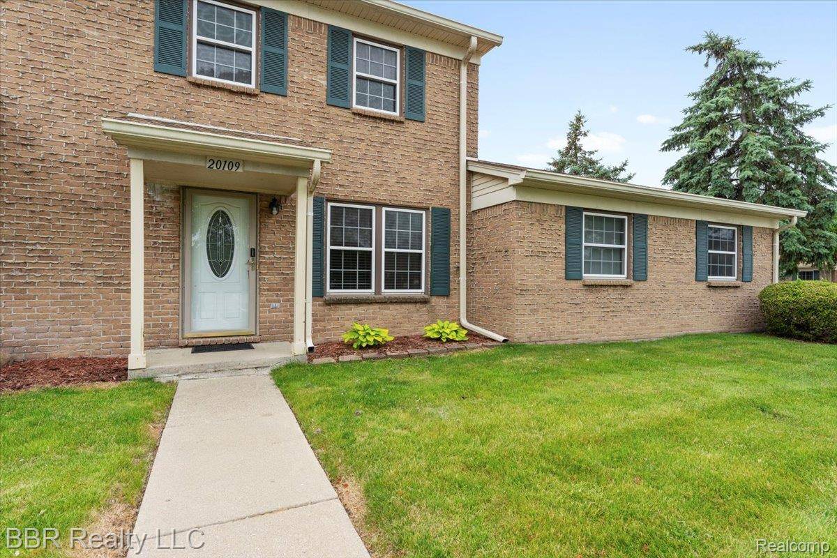 Brownstown, MI 48183,20109 CUMBERLAND