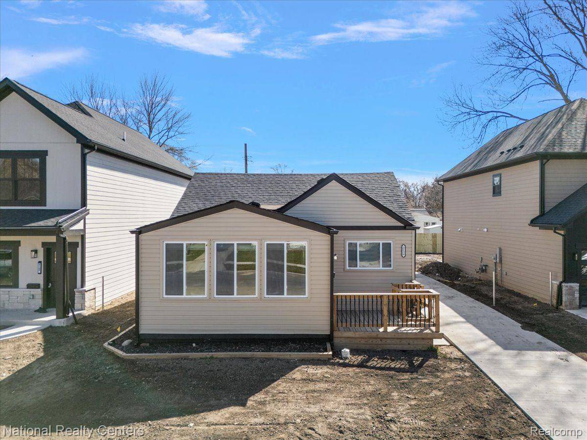 Ferndale, MI 48220,2138 ALMONT ST