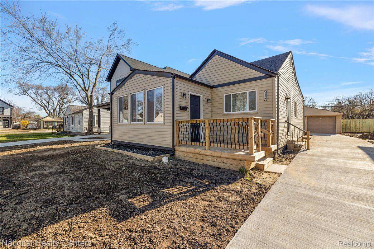 Ferndale, MI 48220,2138 ALMONT ST