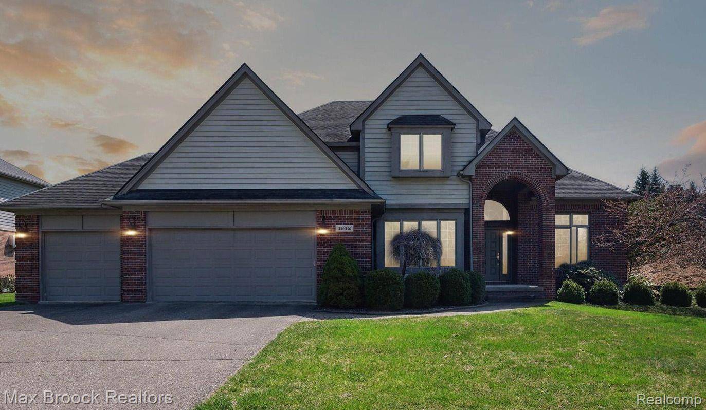 Bloomfield Hills, MI 48302,1942 BLOOMFIELD DR