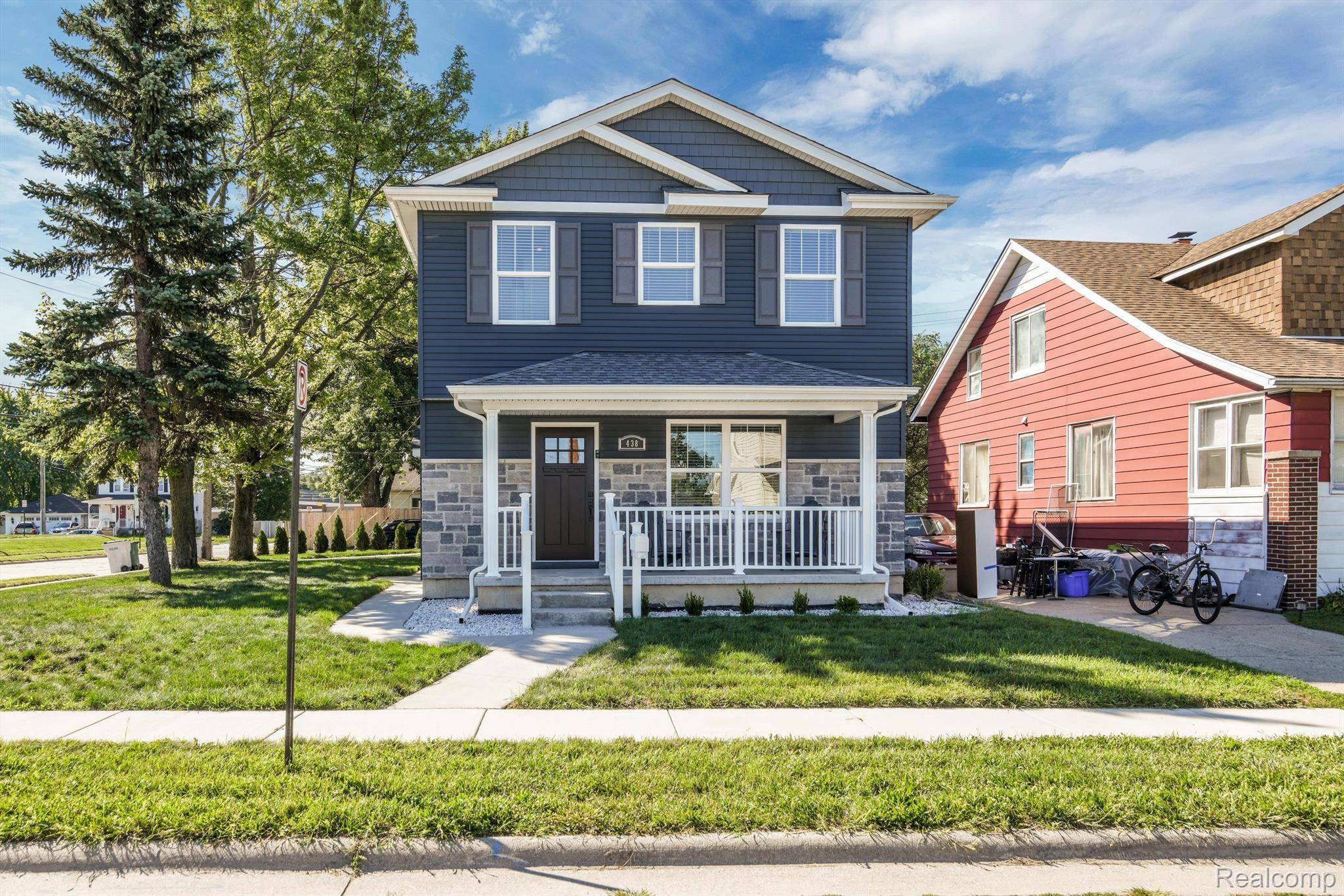 Hazel Park, MI 48030,438 E GOULSON AVE