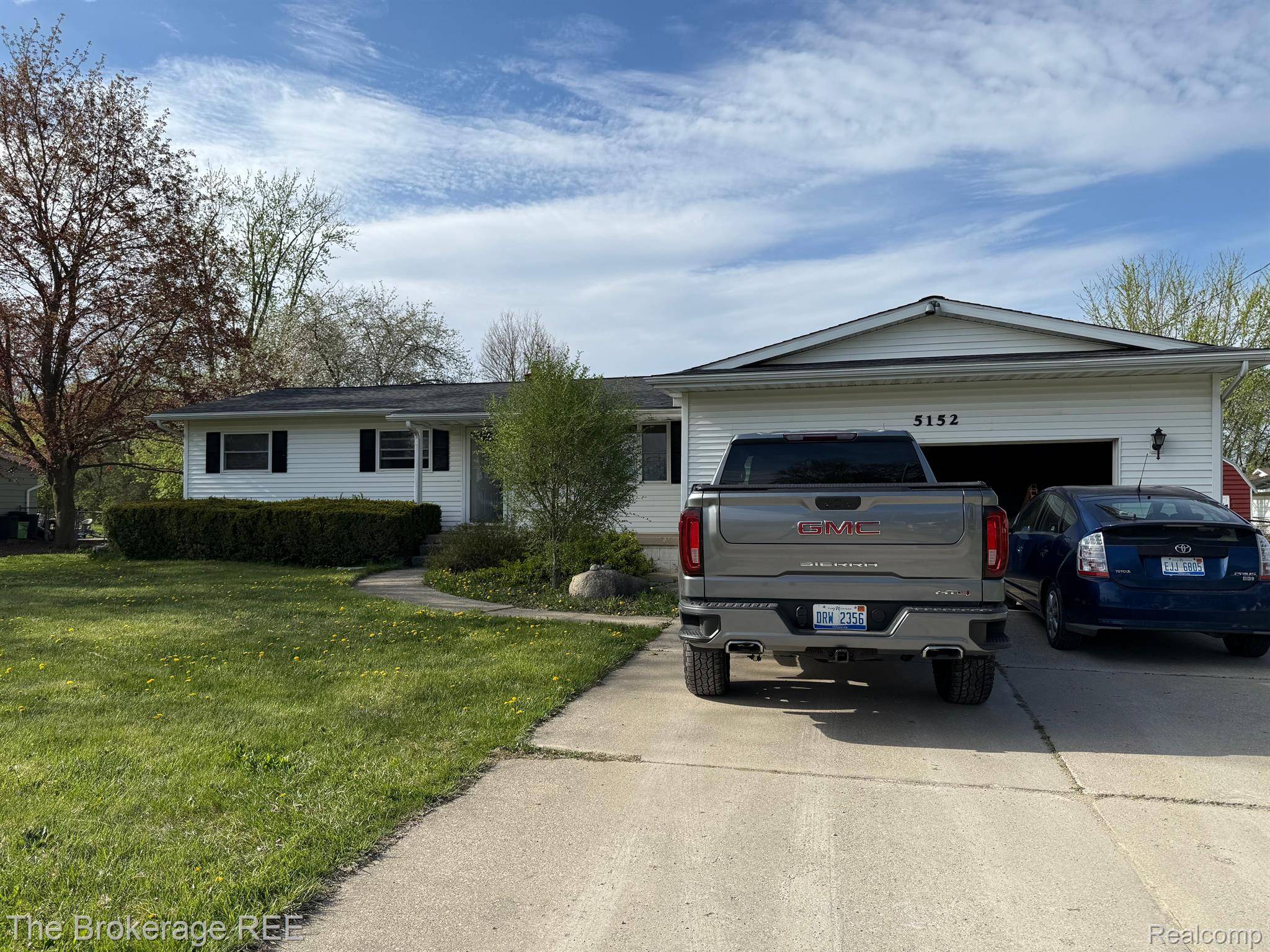 Swartz Creek, MI 48473,5152 MAPLE AVE