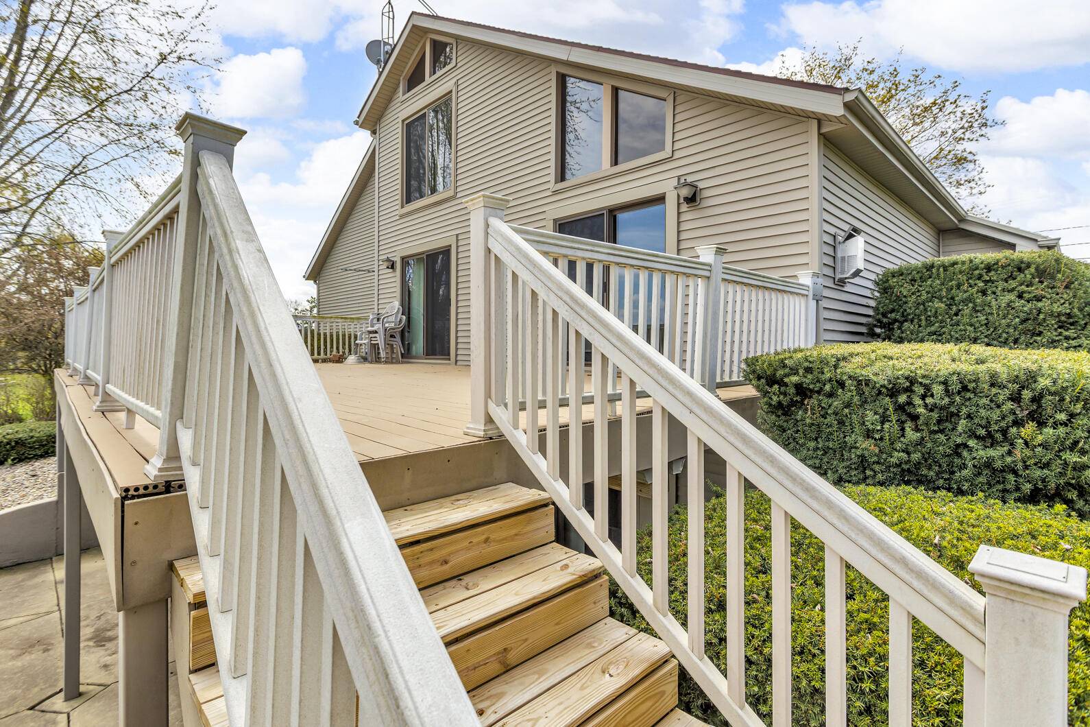 Onsted, MI 49265,9015 Kingsley DR