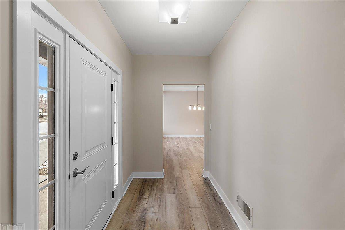 Harrison Twp, MI 48045,27155 Lanse Cruese ST