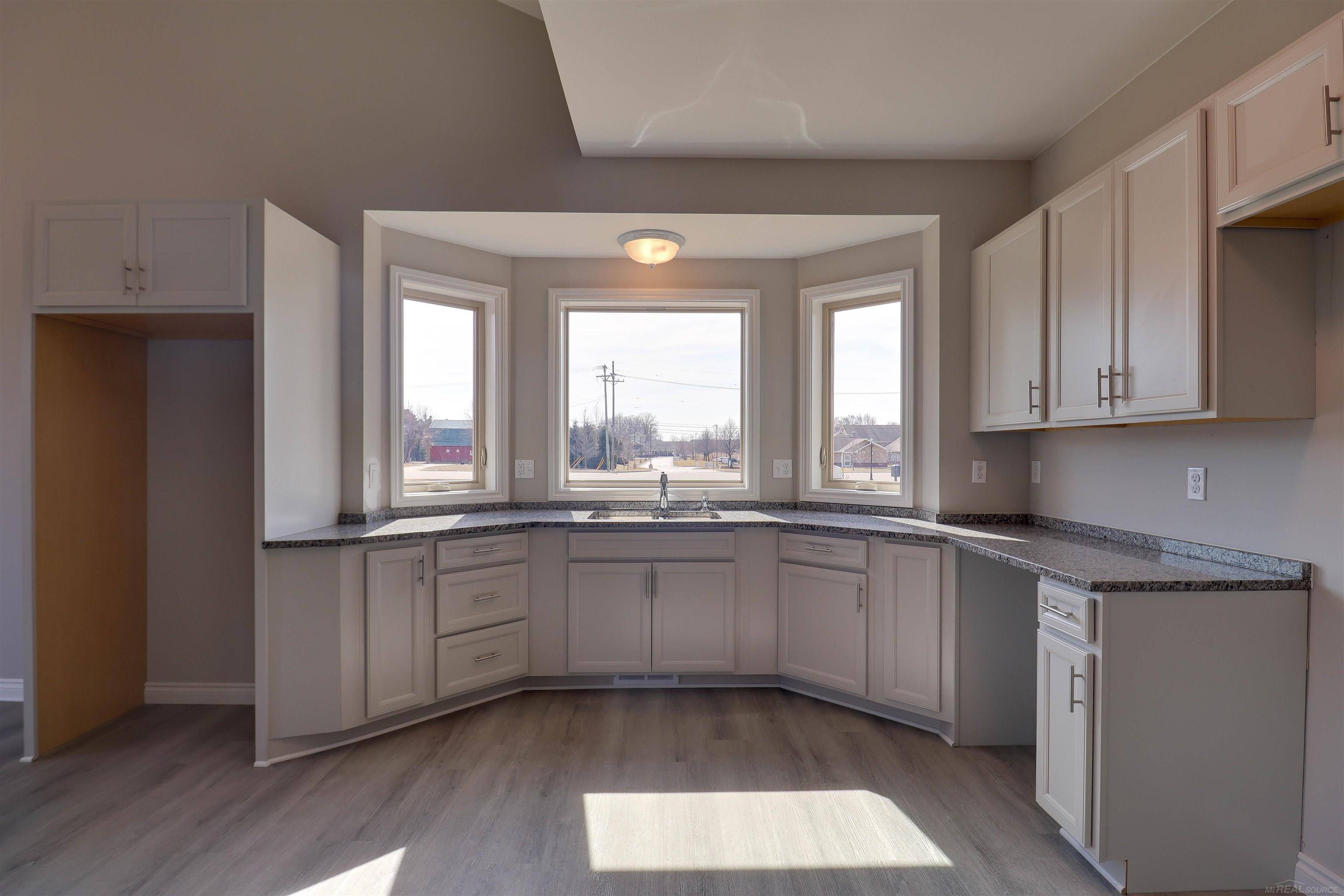 Shelby Twp, MI 48315,47088 Rosevillage CT