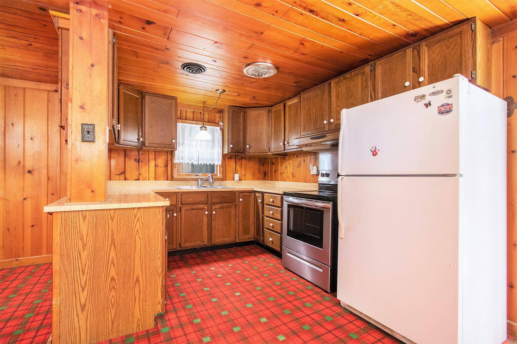 Dowagiac, MI 49047,50177 Third ST