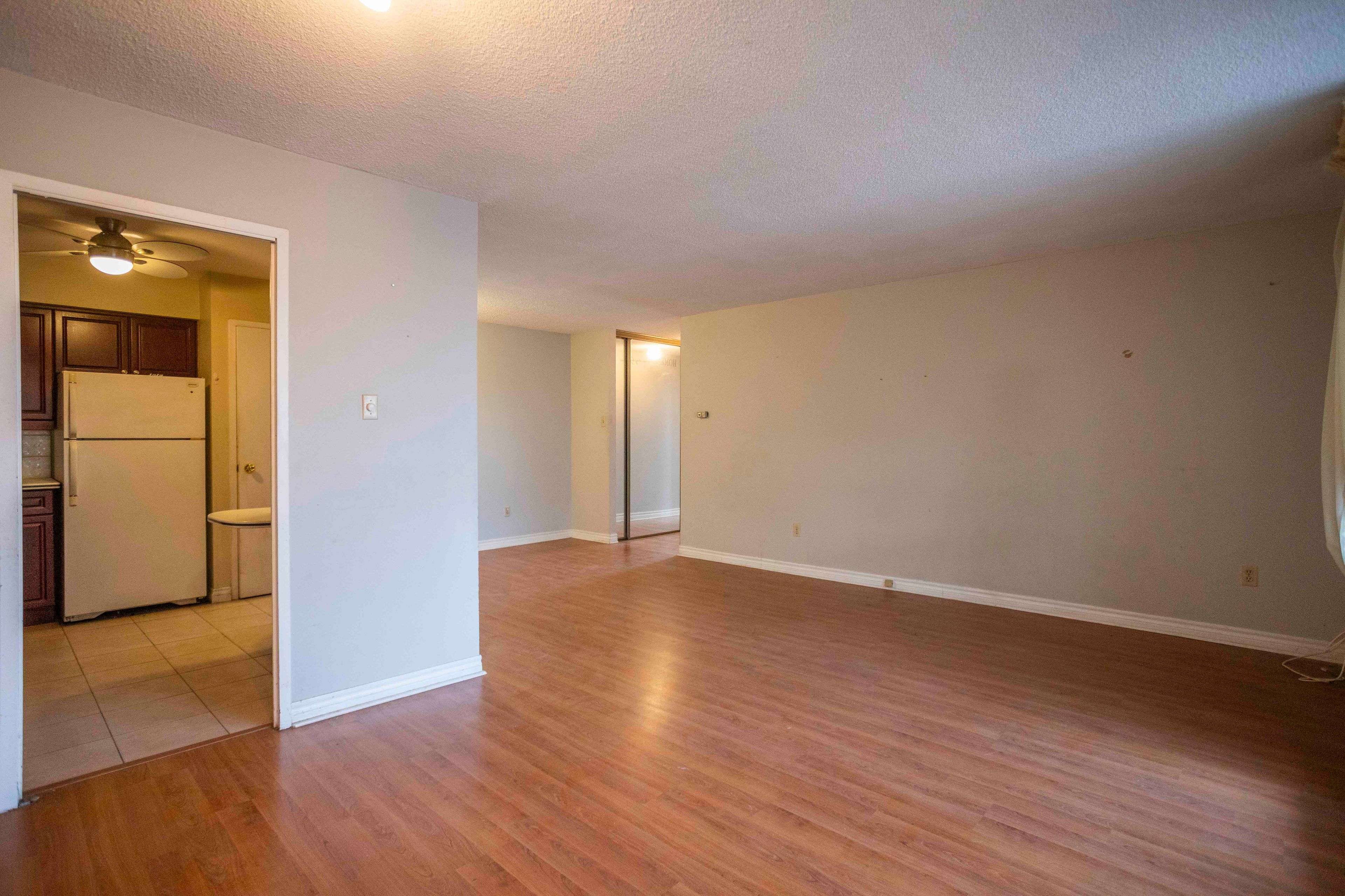 1338 York Mills RD #711, Toronto C13, ON M3A 3M3