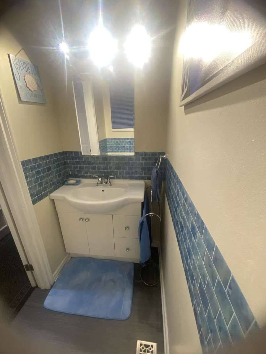 Overbrook - Castleheights And Area, ON K1K 3Y2,246 Romulus Private