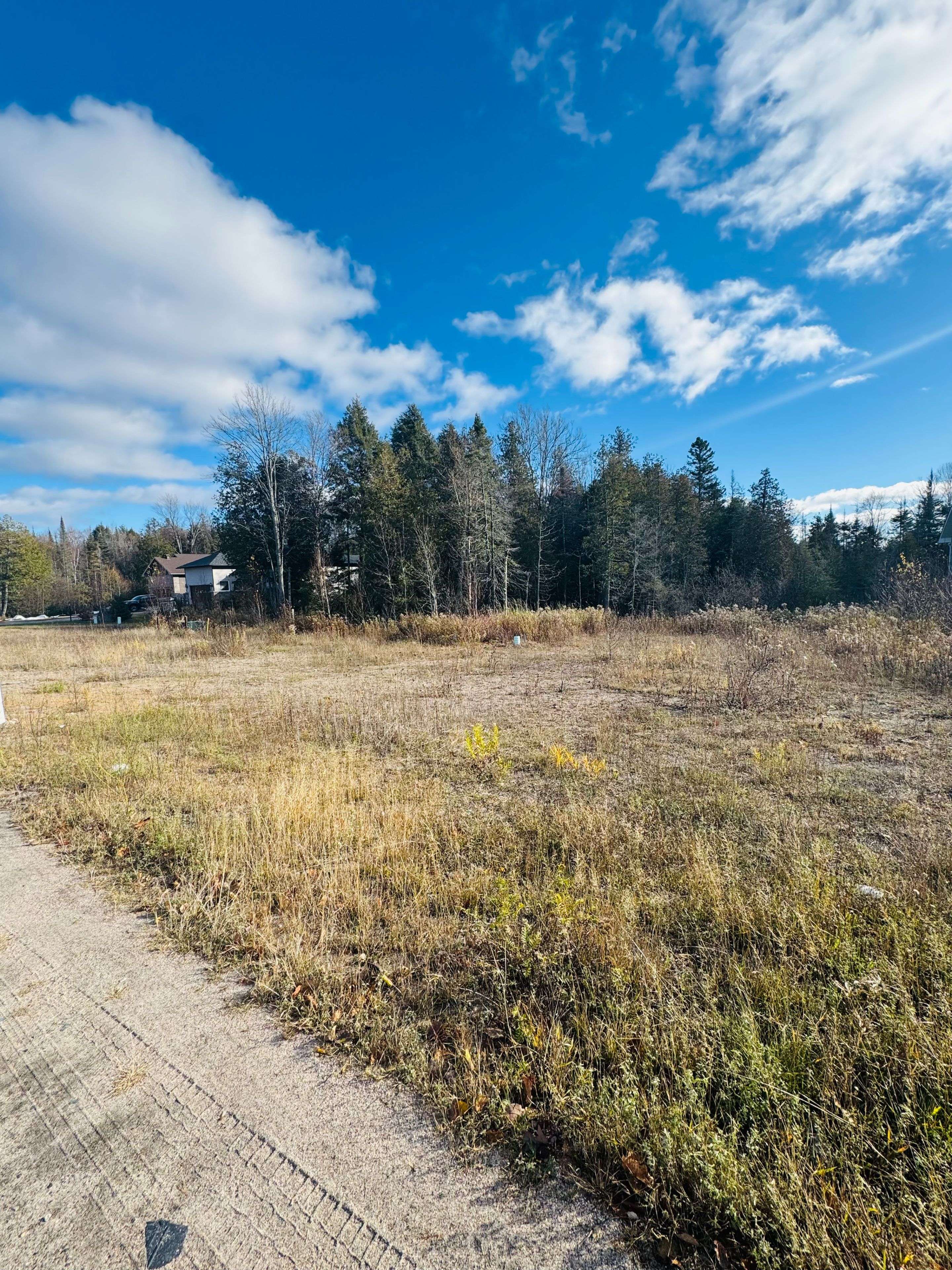 North Bay, ON P1B 8G2,443 Carmichael DR