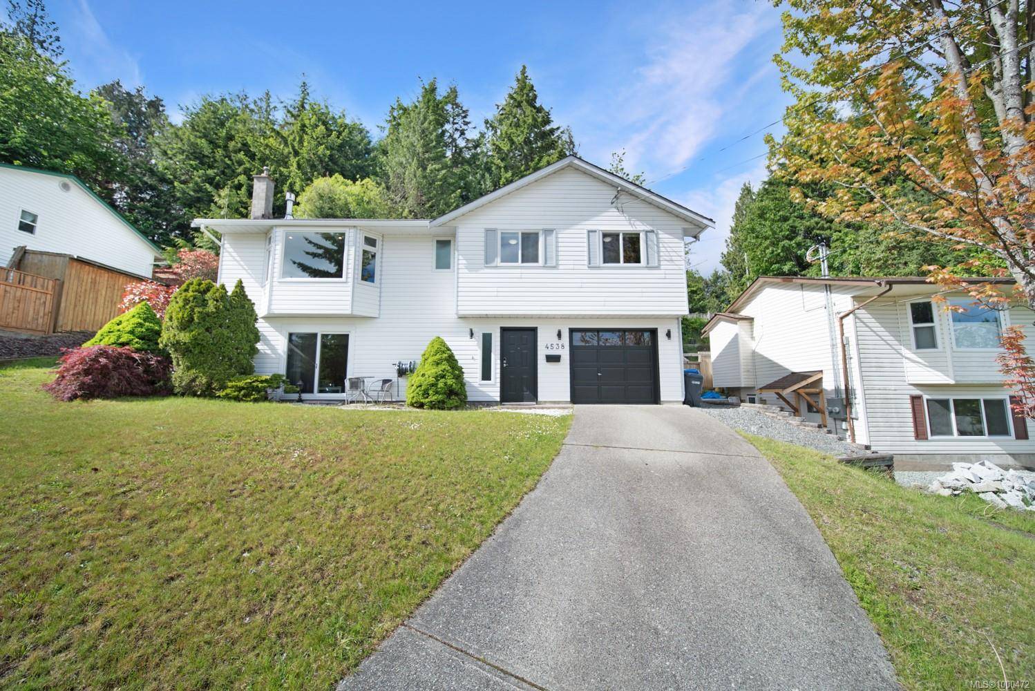 Nanaimo, BC V9T 5K2,4538 Woodwinds Cres