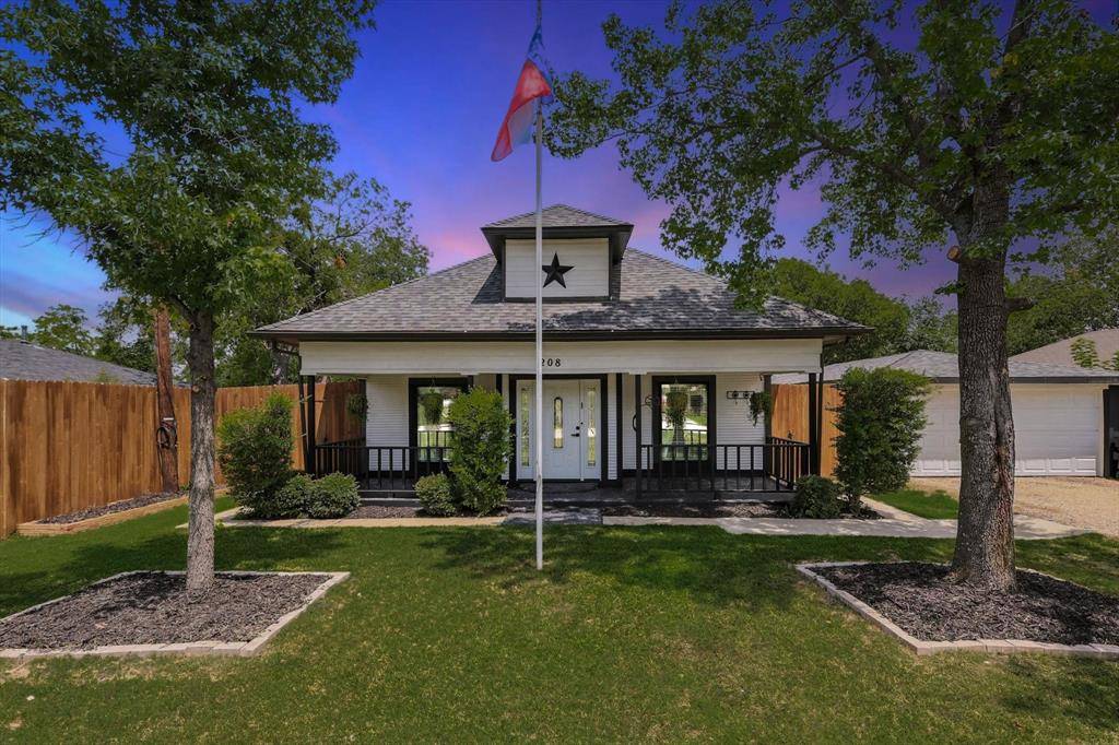 Sanger, TX 76266,208 S 5th Street