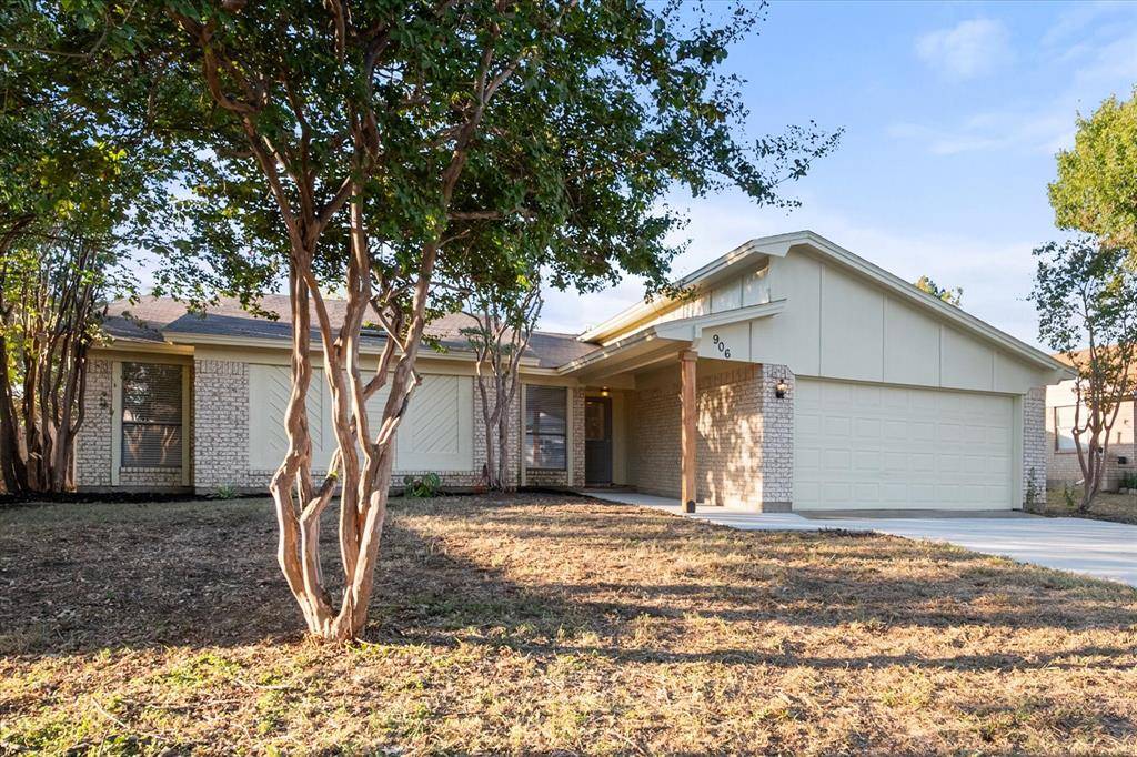 Arlington, TX 76017,906 Lemontree Court