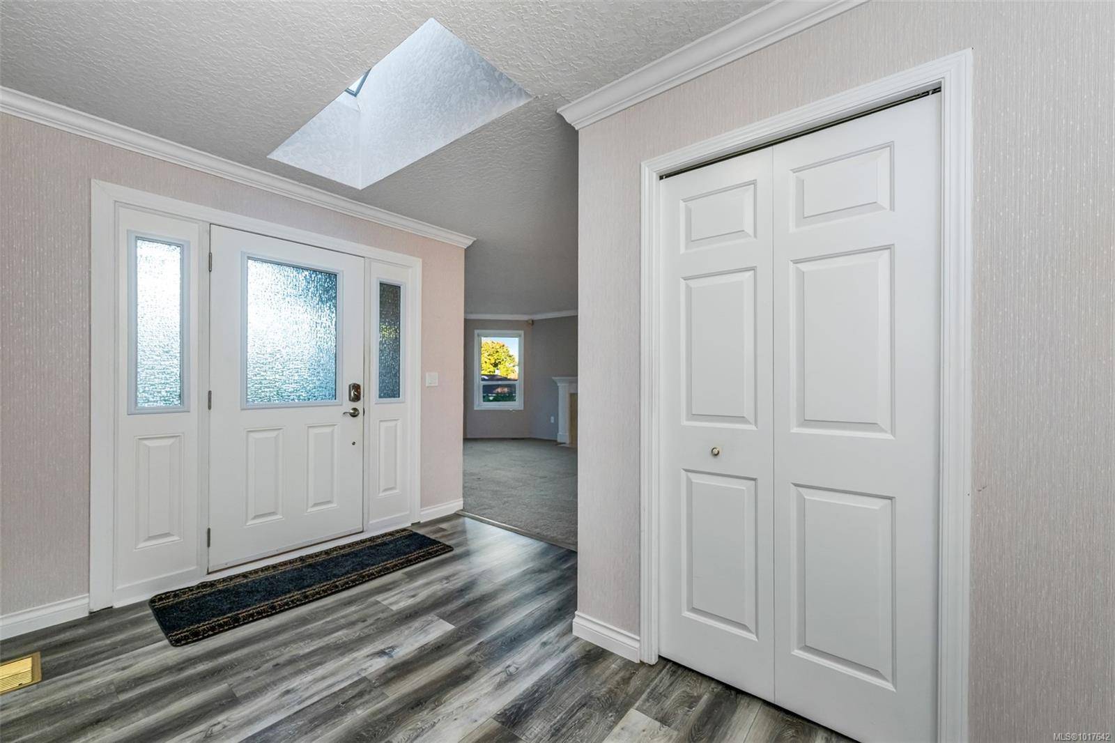 Central Saanich, BC V8Z 5R7,2431 Wilcox Terr