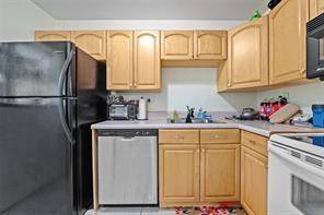 Pompano Beach, FL 33069,504 Gardens Drive #203