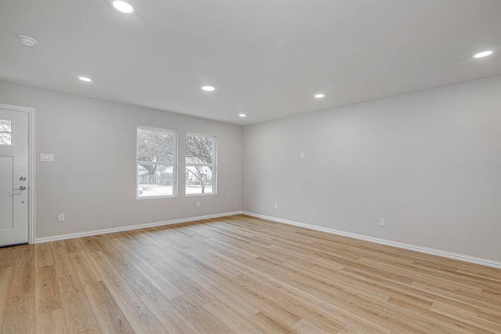 Fort Worth, TX 76119,3325 Eastland Street