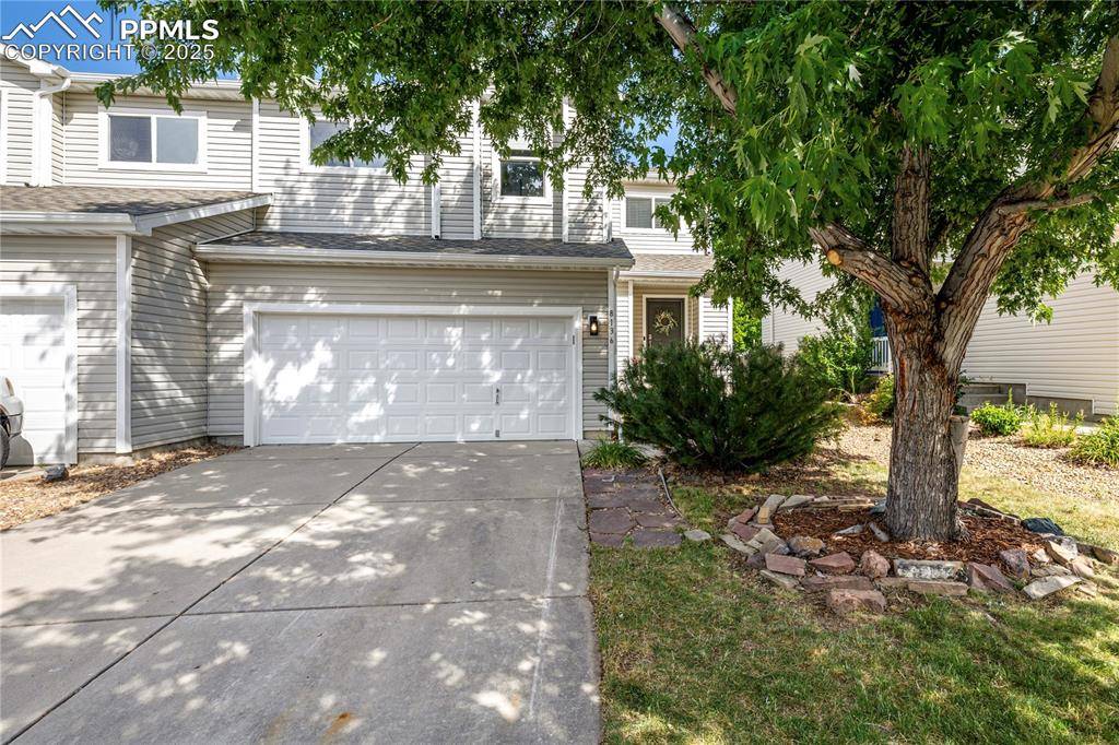8136 S Memphis WAY, Englewood, CO 80112