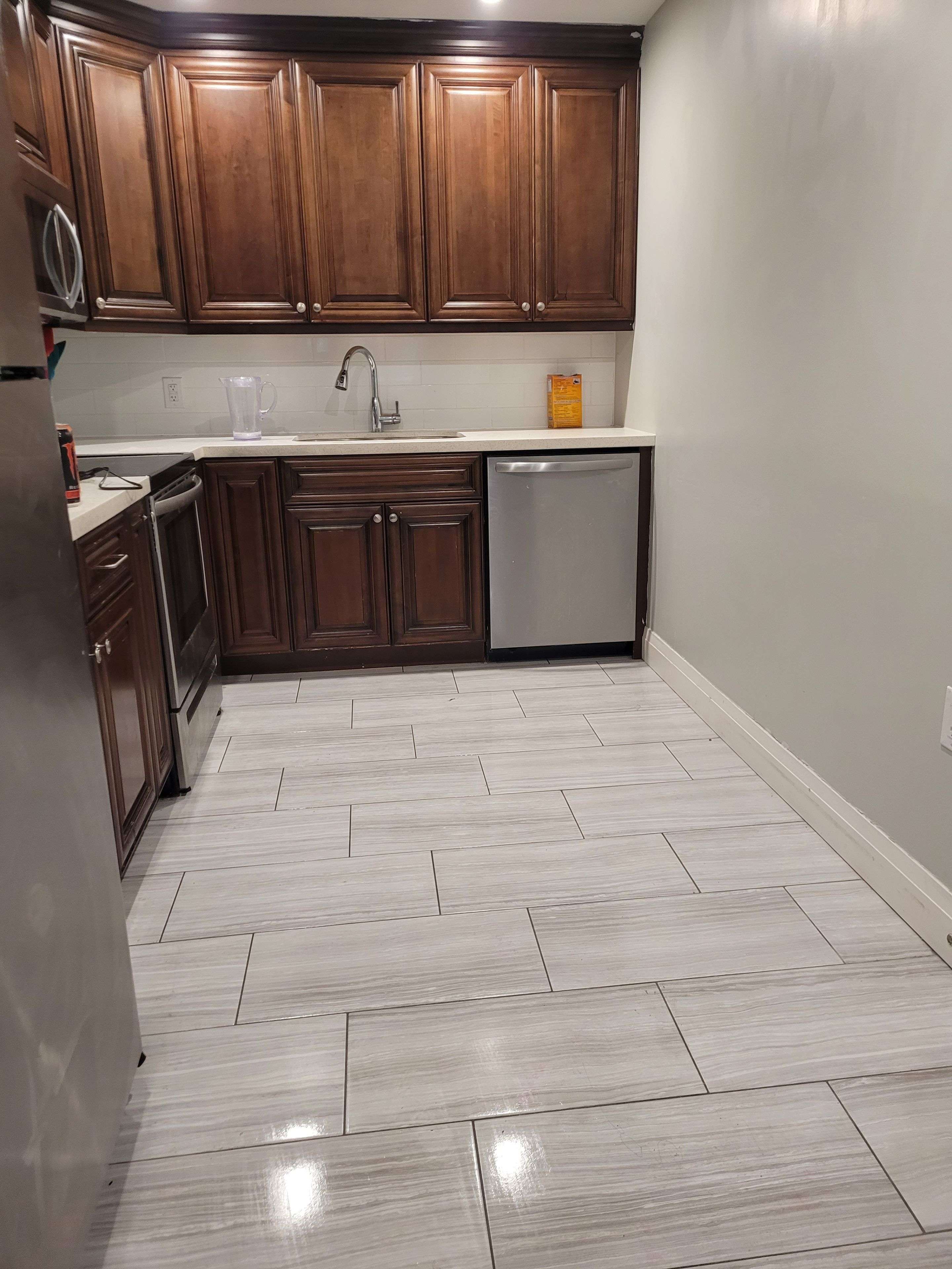 Port Colborne, ON L3K 3N1,67 Minto ST #102