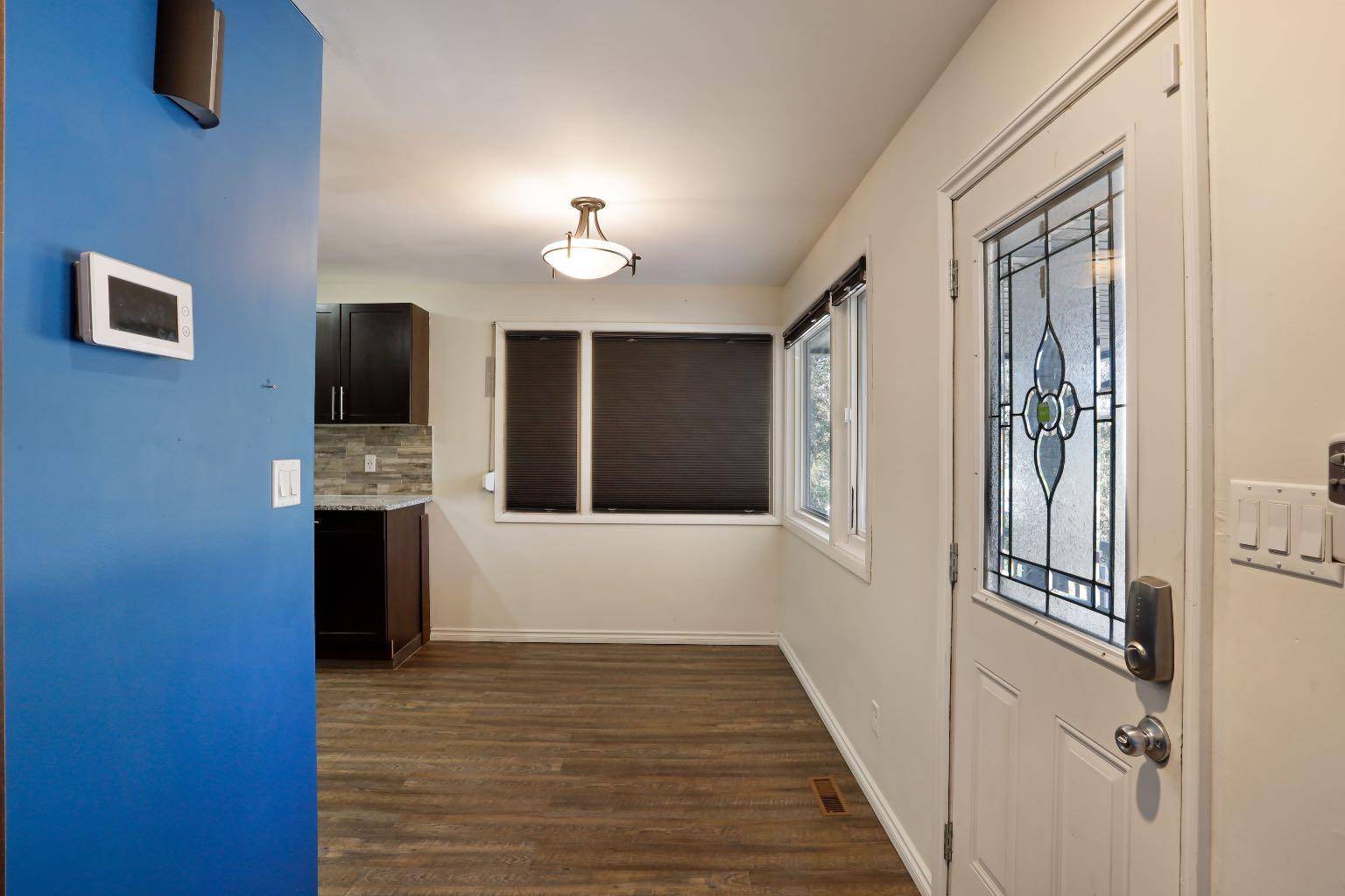 Brooks, AB T1R 0B1,535 2A AVE W