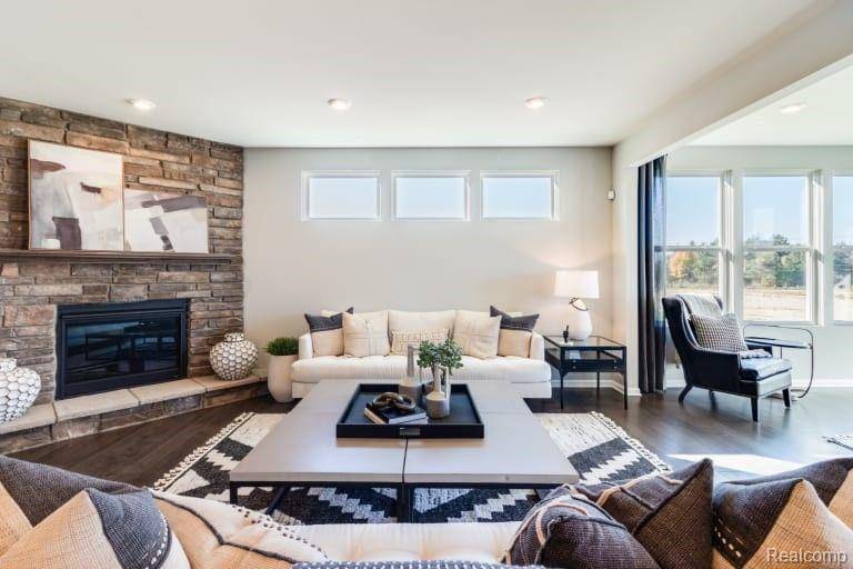 Ypsilanti, MI 48197,3617 COLT DR