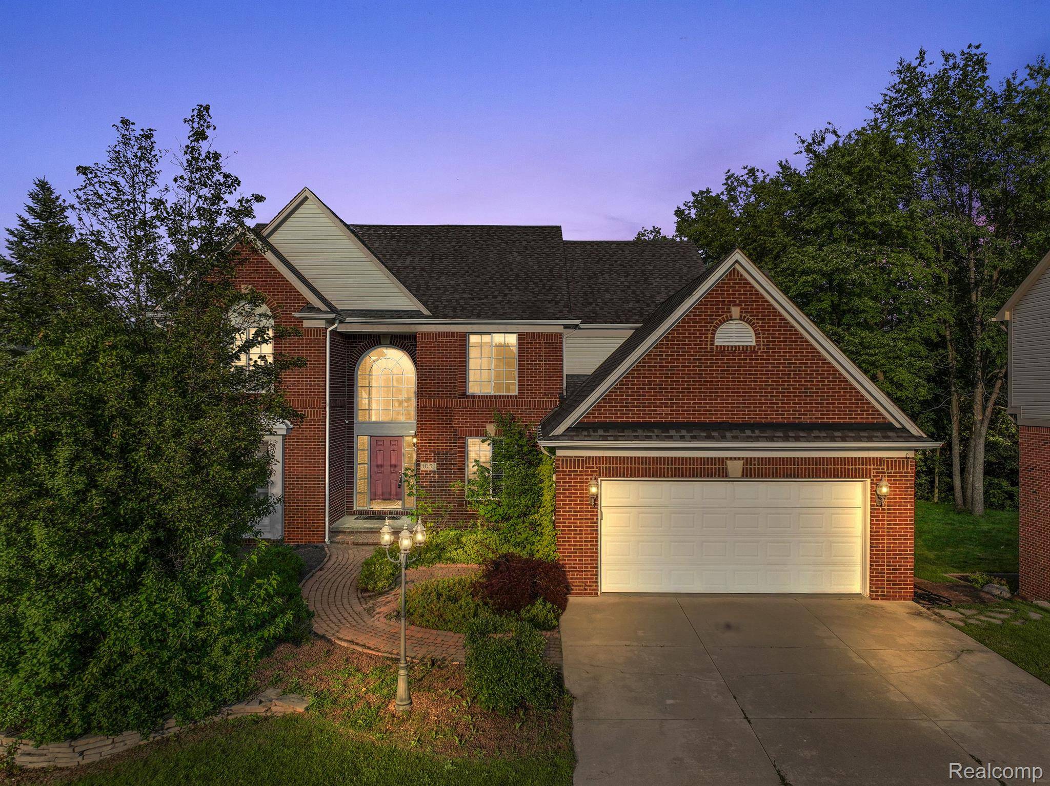 Rochester Hills, MI 48309,3051 HONOR DR