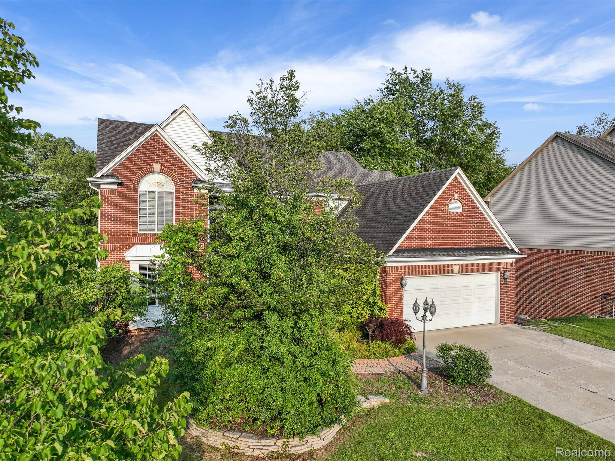 Rochester Hills, MI 48309,3051 HONOR DR