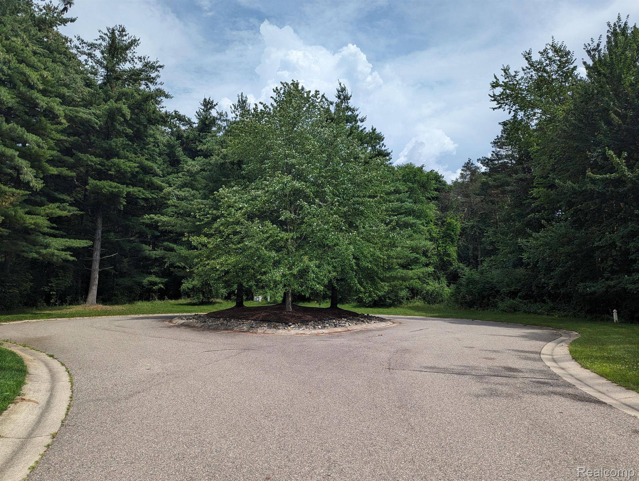 Clarkston, MI 48348,Pine Meadow Lot 129