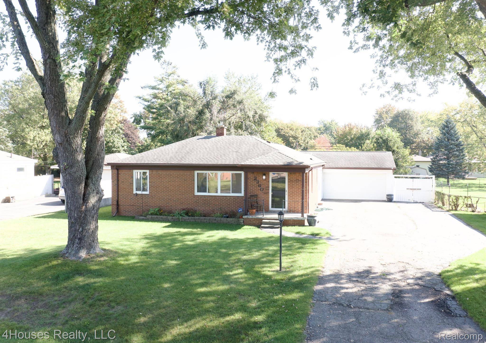 Waterford, MI 48329,2360 KOHLER ST