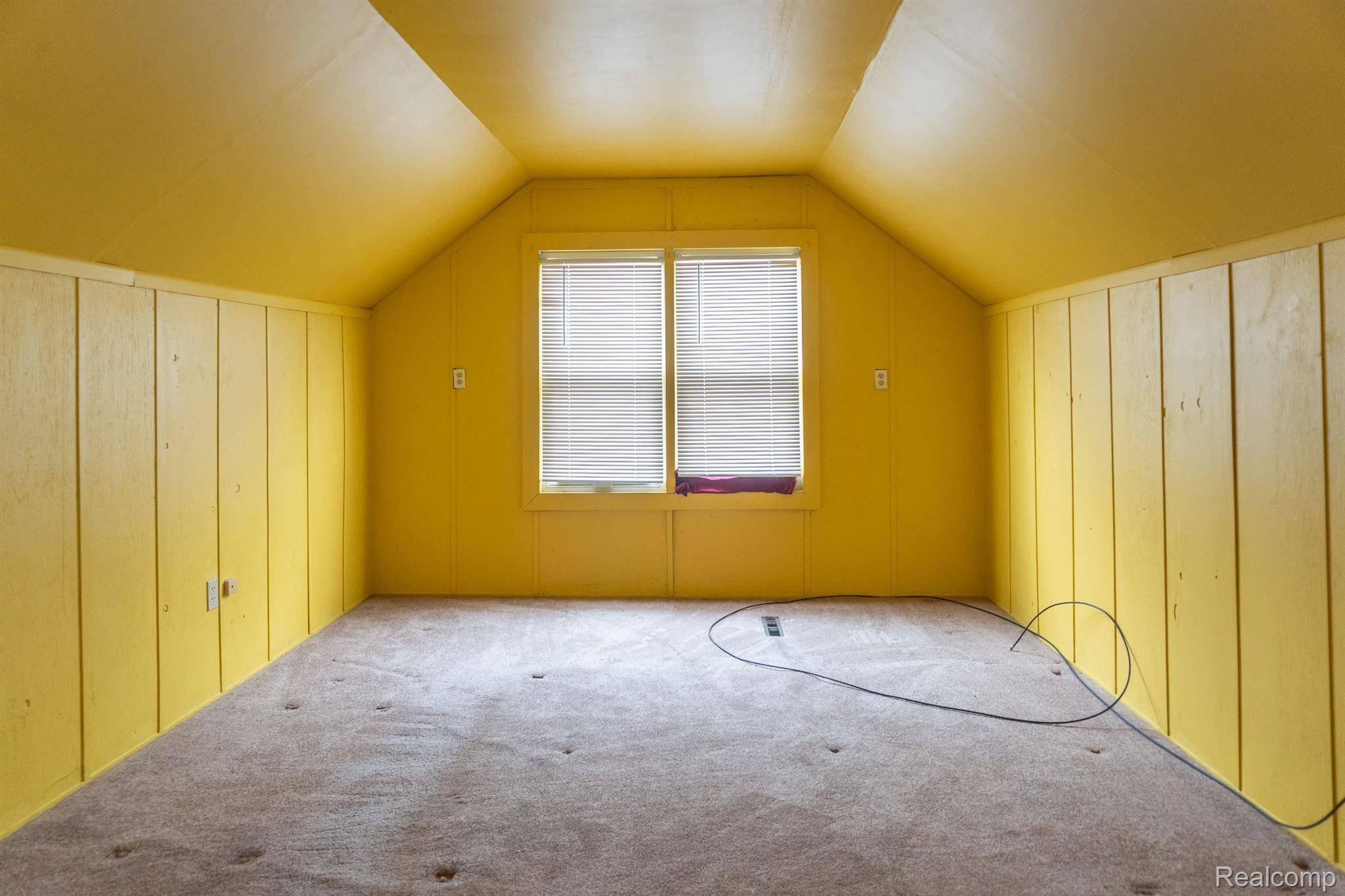 Inkster, MI 48141,384 SHERBOURNE ST