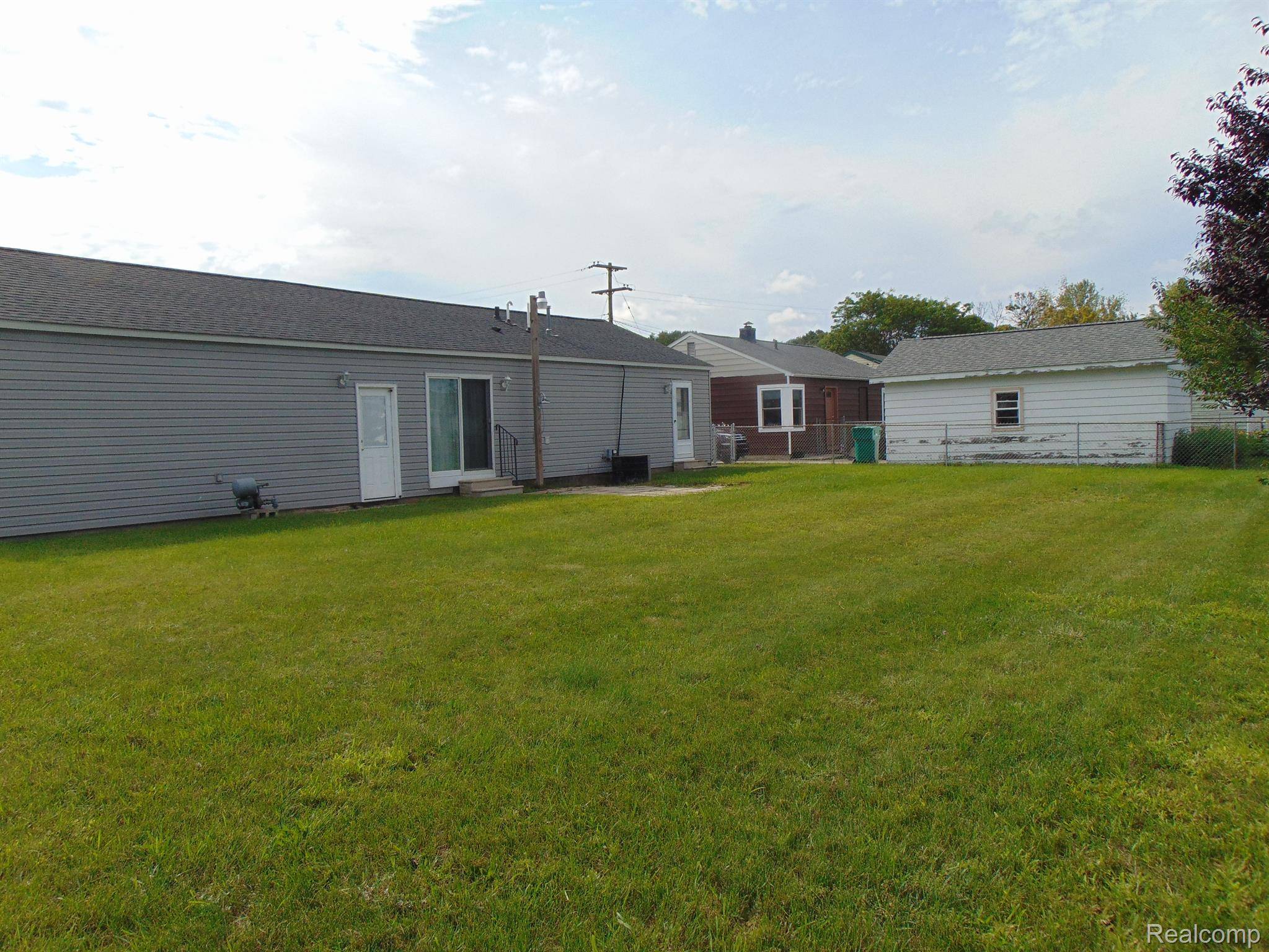 Oscoda, MI 48750,517 1ST ST N