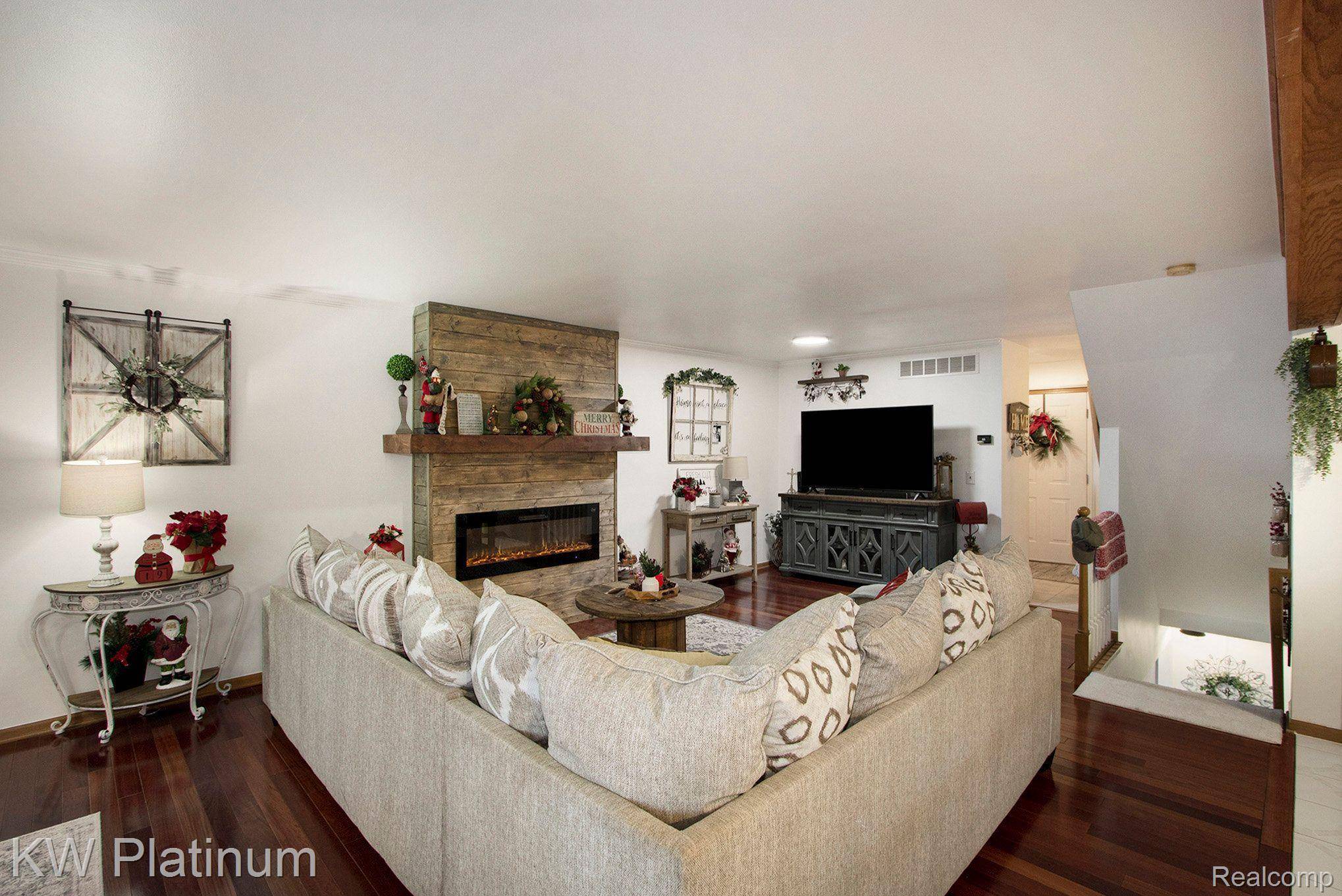 Clinton Township, MI 48035,34247 NEW YORK ST