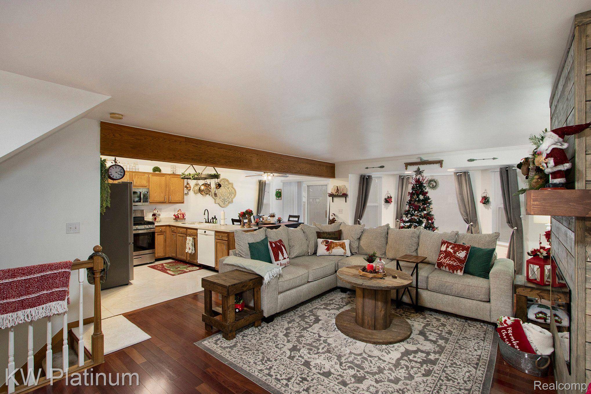 Clinton Township, MI 48035,34247 NEW YORK ST