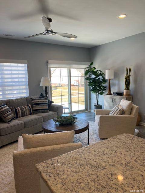 Flat Rock, MI 48134,24012 WHITE PINE ST