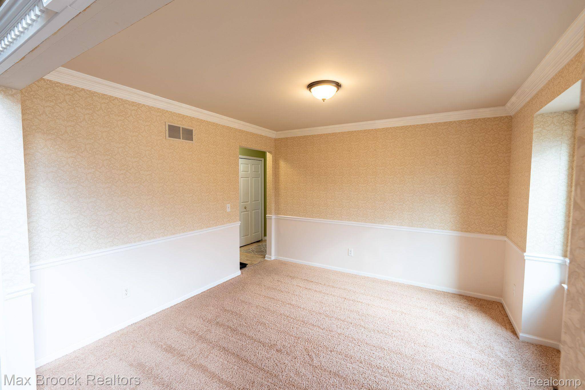 Wixom, MI 48393,3044 PHEASANT RUN EAST DR