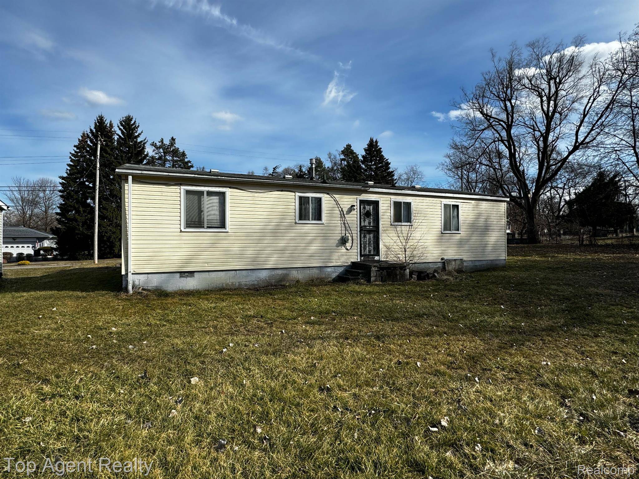 Pontiac, MI 48342,829 BAY ST